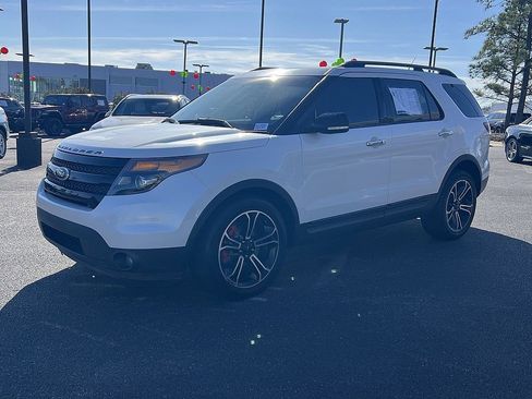 Used 2014 Ford Explorer Sport w/ Equipment Group 401A image 7