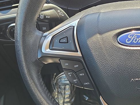 Used 2024 Ford Edge SEL AWD/4WD image 18