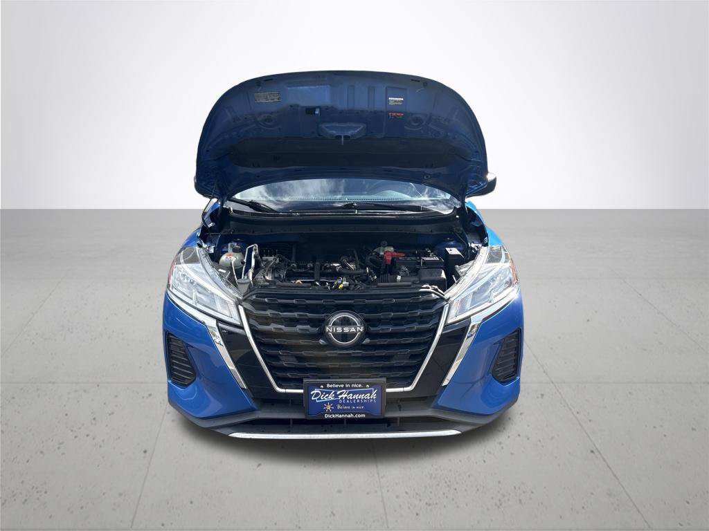 Used 2022 Nissan Kicks S FWD image 3