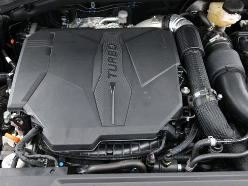 Used 2025 Hyundai Santa Fe SE image 41