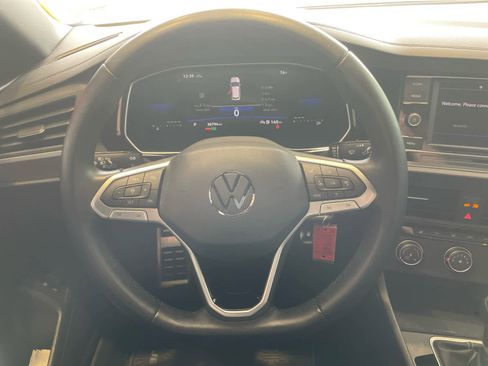 Used 2024 Volkswagen Jetta Sport image 12