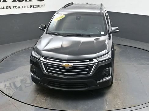 Used 2023 Chevrolet Traverse LT w/ LT Premium Package image 59