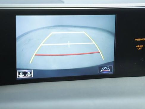 Used 2021 Lexus UX 200 w/ Accessory Package (Z2) image 18