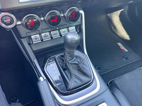 Used 2025 Toyota GR86 Premium RWD image 16