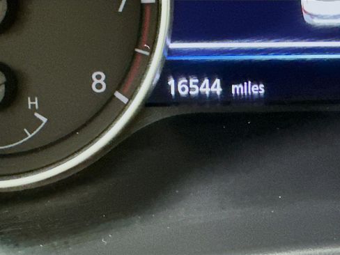 Used 2023 Nissan Sentra SV FWD image 18