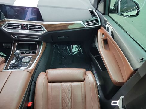 Used 2019 BMW X5 xDrive40i w/ M Sport Package image 16