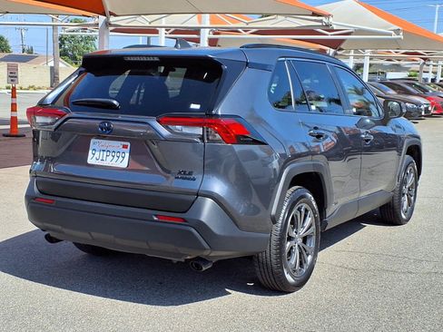 Certified 2023 Toyota RAV4 XLE Premium AWD/4WD image 6