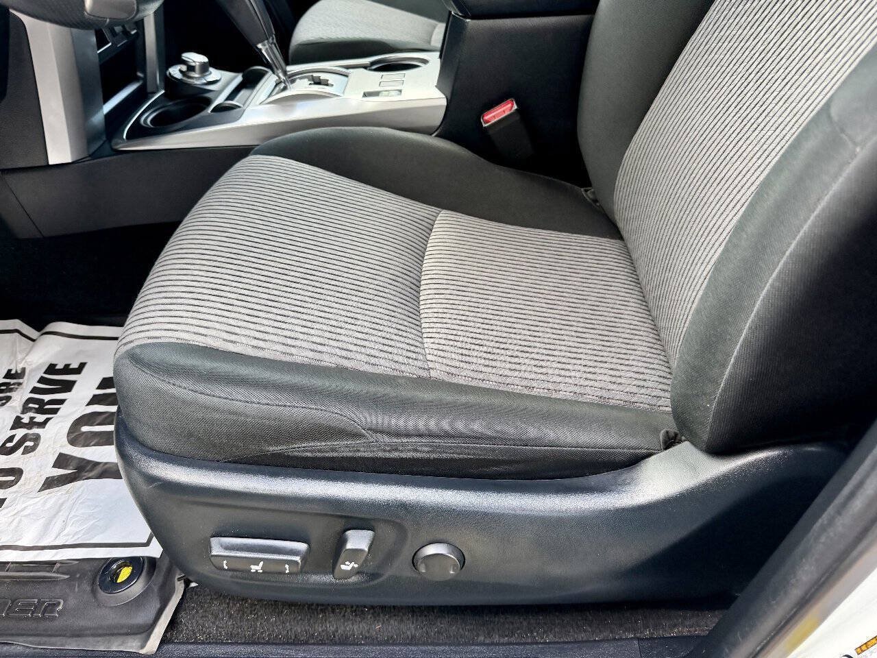 Used 2021 Toyota 4Runner SR5 AWD/4WD image 35