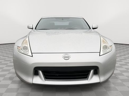 Used 2012 Nissan 370Z Coupe image 2