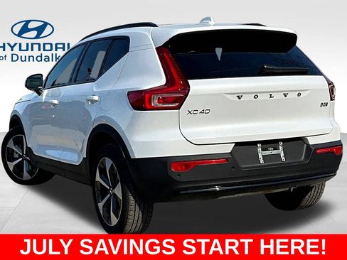 Used 2026 Volvo XC40 B5 Plus AWD/4WD image 5