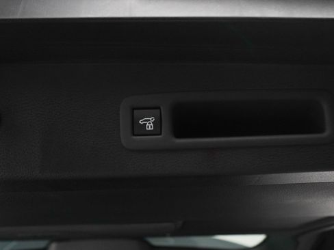 Used 2026 Toyota Sienna AWD image 20
