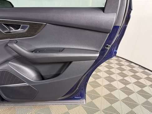 Used 2022 Audi Q7 3.0T Premium Plus w/ Premium Plus Package image 27