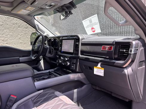 New 2026 Ford F250 Lariat w/ Black Appearance Package AWD/4WD image 21