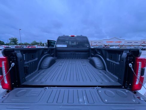 Used 2024 Ford F350 Lariat w/ Lariat Ultimate Package AWD/4WD image 43