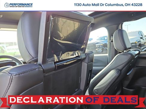 New 2026 Chrysler Pacifica Select image 18