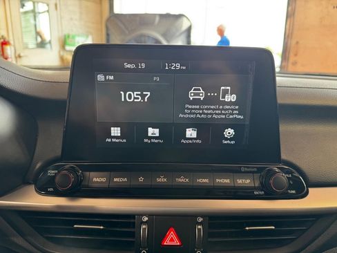 Used 2019 Kia Forte LXS image 18