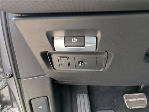 Used 2023 Land Rover Range Rover Evoque R-Dynamic S image 20