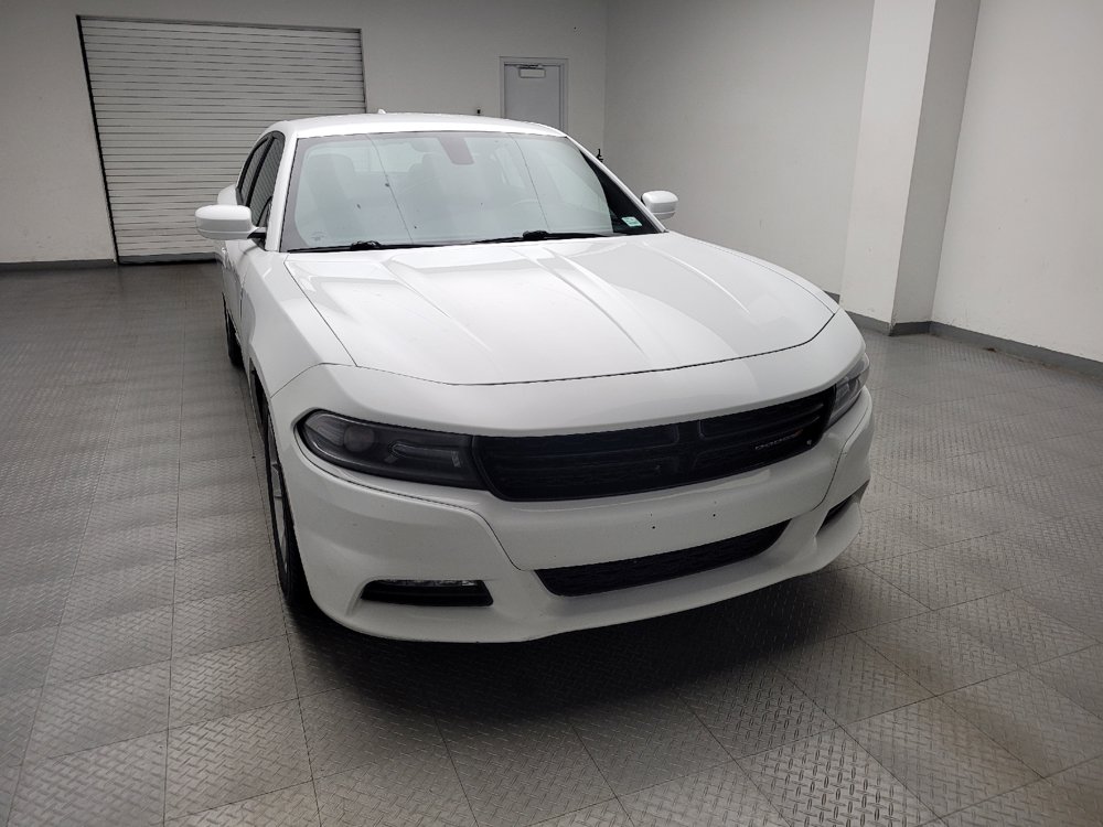 Used 2016 Dodge Charger SXT RWD image 14
