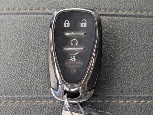 Used 2019 Chevrolet Traverse LT FWD image 37