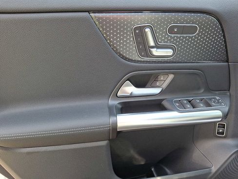 Used 2026 Mercedes-Benz GLA 250 4MATIC image 8