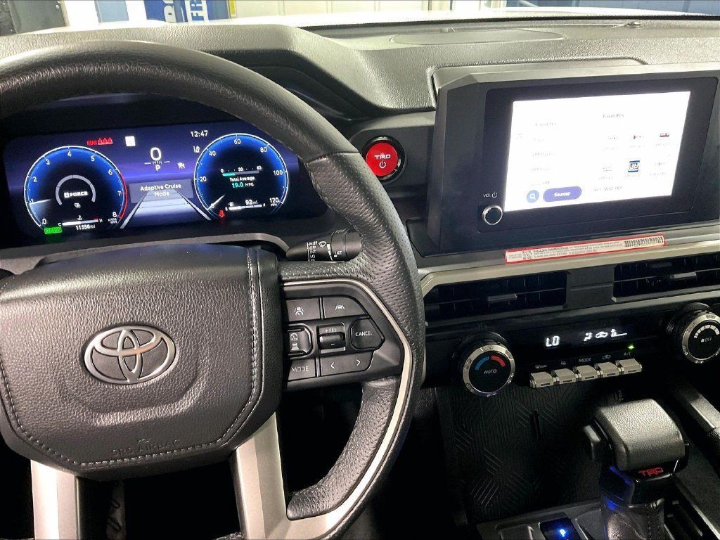 Used 2025 Toyota Tacoma 4x4 Double Cab Hybrid image 18