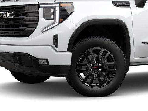 New 2026 GMC Sierra 1500 Elevation image 7