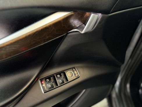 Used 2017 Tesla Model X 75D image 19