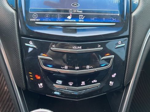 Used 2017 Cadillac XTS Luxury image 29