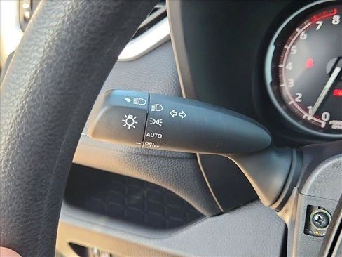 Used 2025 Toyota RAV4 XLE FWD image 15