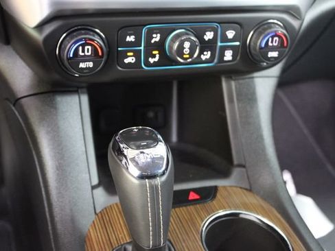 Used 2018 GMC Acadia SLE FWD image 20