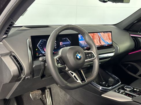 Used 2025 BMW X3 xDrive30i w/ Premium Package AWD/4WD image 4