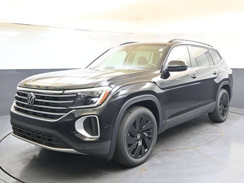 New 2026 Volkswagen Atlas SE AWD/4WD image 1