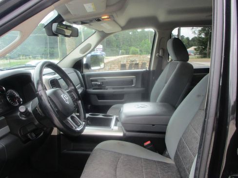 Used 2015 RAM 1500 Big Horn RWD image 16
