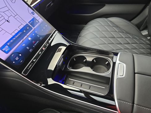 Certified 2024 Mercedes-Benz S 580 4MATIC Sedan w/ Warmth & Comfort Package image 25