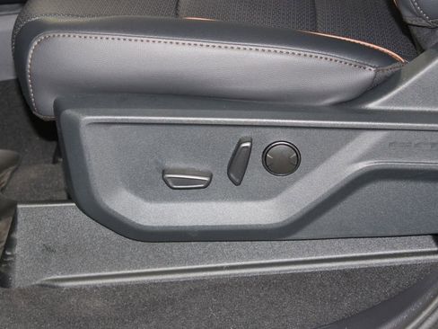 New 2026 Ford F250 Lariat w/ Black Appearance Package image 22