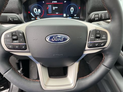 New 2026 Ford Explorer Active w/ Active Comfort Package image 19