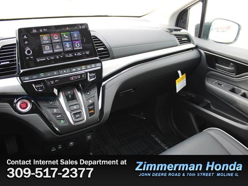 New 2026 Honda Odyssey Touring image 12