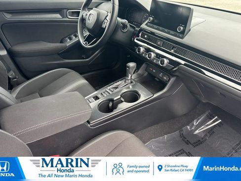 Used 2023 Honda Civic Sport image 16