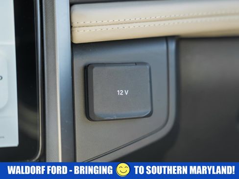 Used 2024 Ford Expedition Max Platinum image 32