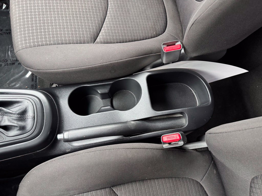 Used 2013 Kia Soul FWD image 16