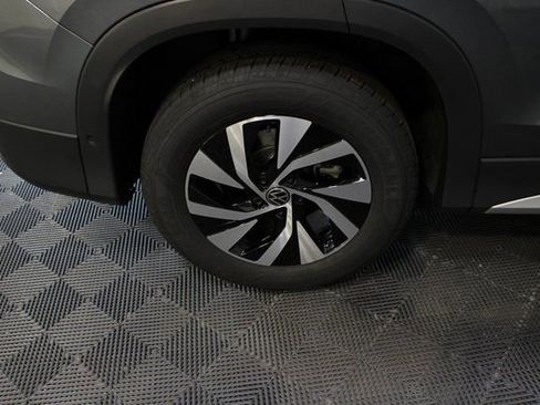 New 2025 Volkswagen Tiguan S FWD image 24