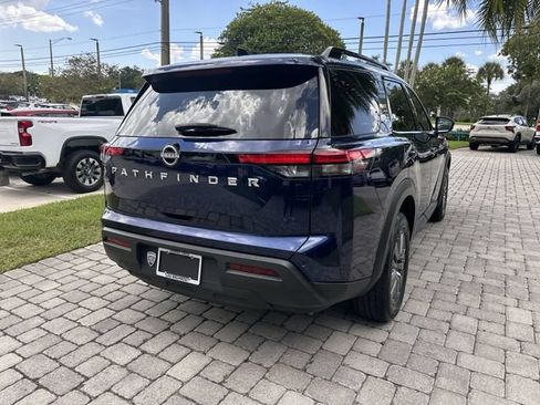 Used 2025 Nissan Pathfinder SV FWD image 37