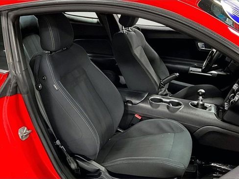 Used 2019 Ford Mustang GT w/ Equipment Group 301A image 27