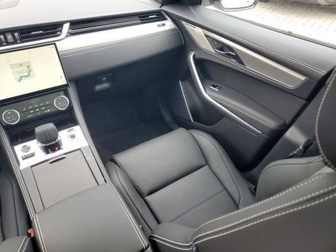 New 2026 Jaguar F-PACE R-Dynamic S image 15
