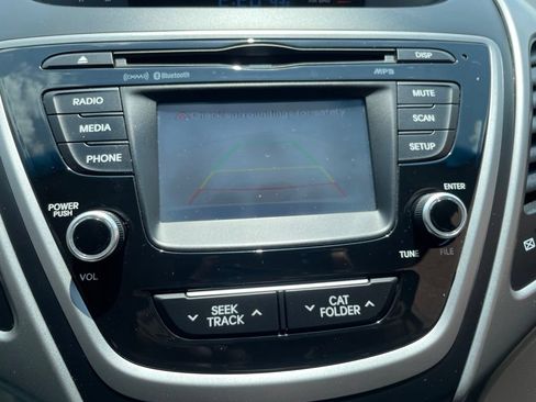 Used 2016 Hyundai Elantra Value Edition FWD image 6