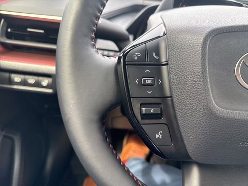 Used 2024 Toyota Prius Prime FWD image 17