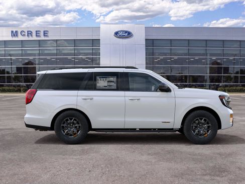 New 2027 Ford Expedition Tremor w/ Driver's Package AWD/4WD image 5