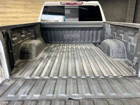 Used 2024 Chevrolet Silverado 1500 High Country w/ Technology Package AWD/4WD image 21