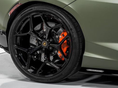 Used 2024 Lamborghini Revuelto AWD/4WD image 47