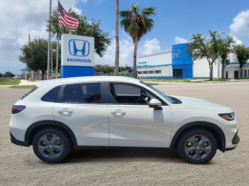 New 2027 Honda HR-V LX image 4